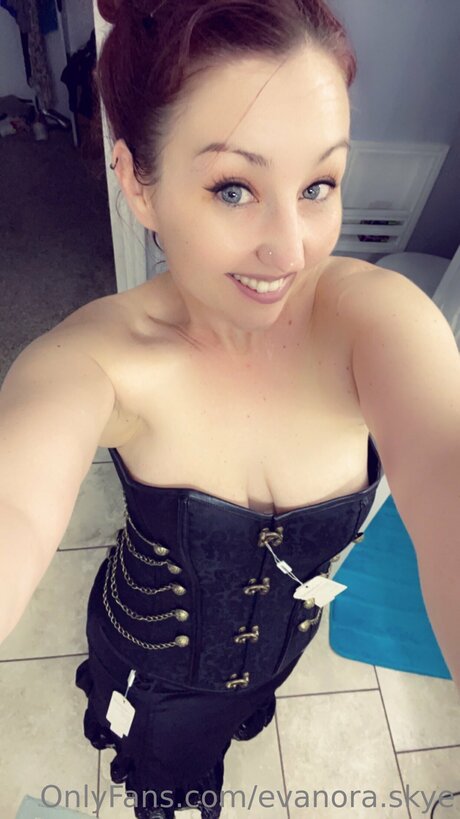 Evanora Skye exklusive beste galerien