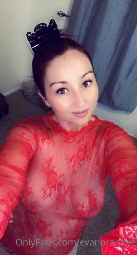 Evanora Skye exklusive erwachsene bilder