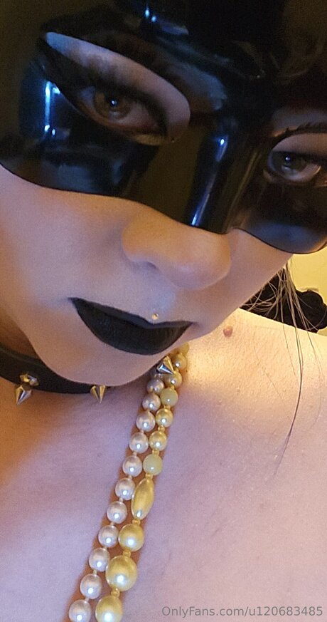 Hannah Rebel Corvin nackt galerien