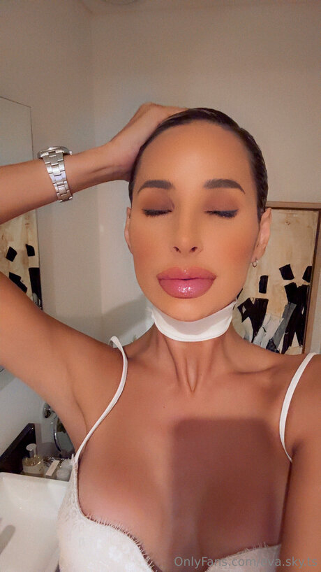 Eva Sky Ts model beste fotos