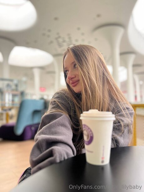 Little Lilybaby perfekte akt bilder