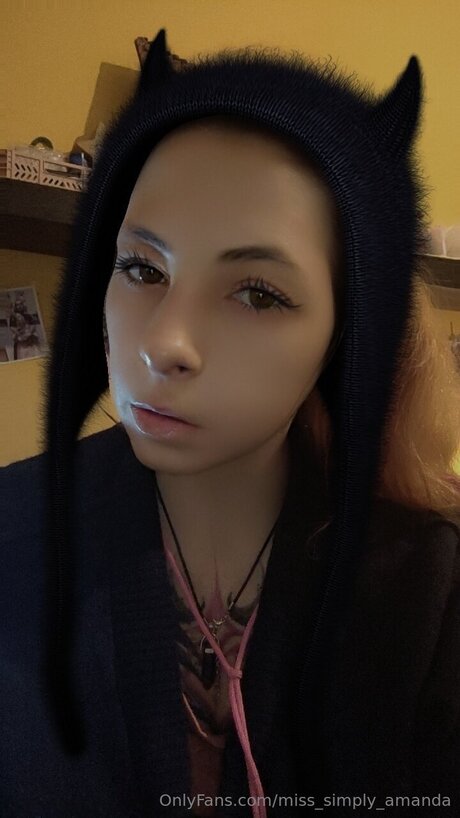 Miss Simply Amanda heiße sexy bilder