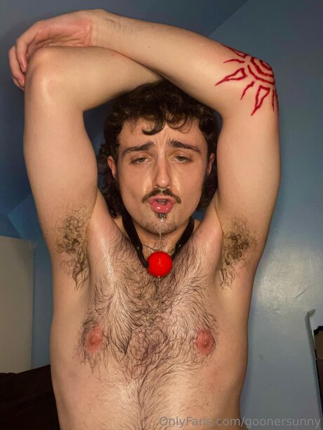 Goonersunny sexy top bilder