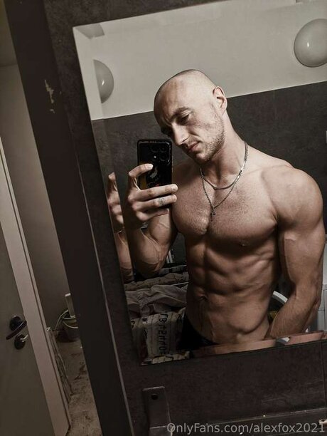 Alexfox2021 sexy nackt foto