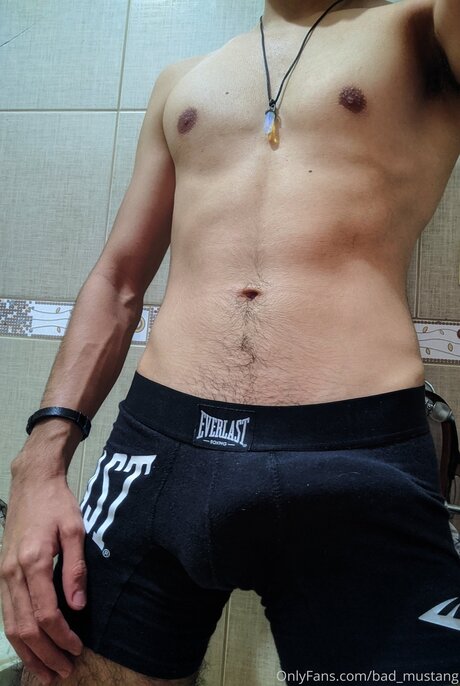 Bad Mustang perfekte nackt fotos