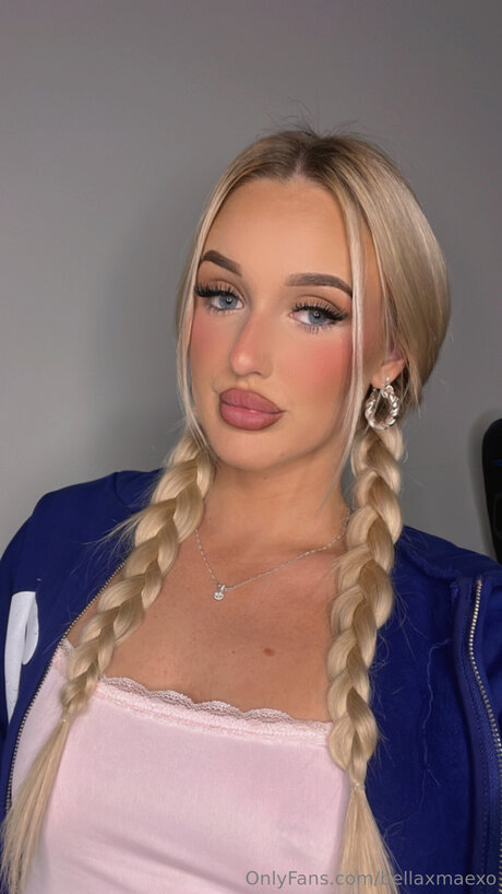 Bellaxmaexo erotische nacktheit galerie