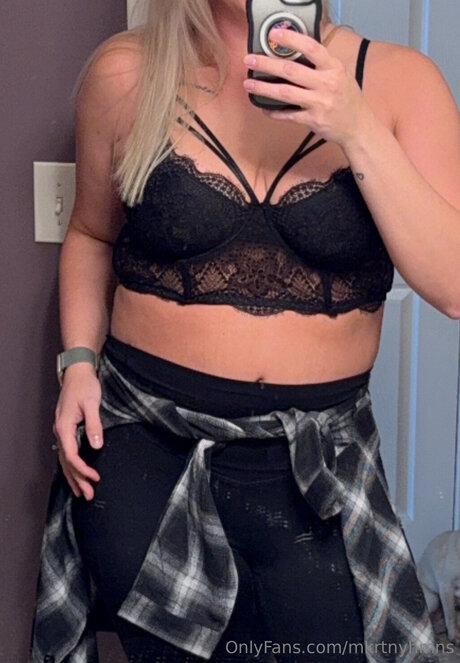 Mkrtnyhmns schöne nackte fotos