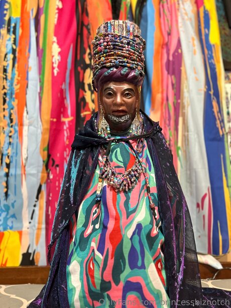 Thebza exklusive erotische galerie