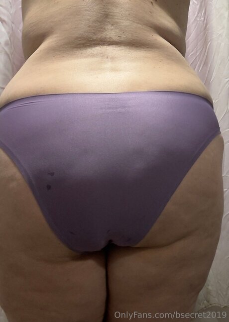 haarige lesbische onlyfans nackt fotos