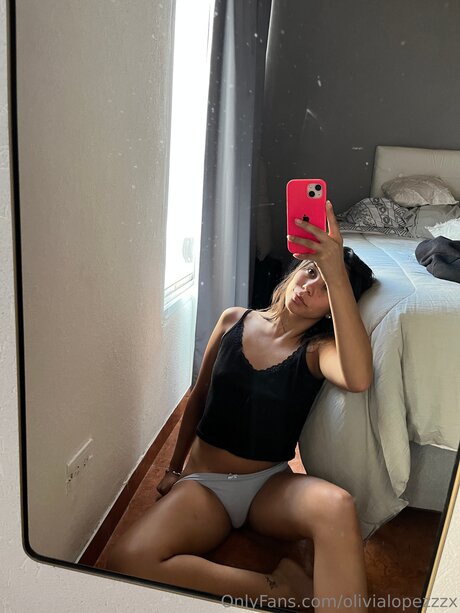 Olivialopezzzx heiße nackten fotos