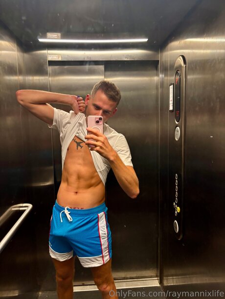 Raymannixlife schauspielerin nette foto