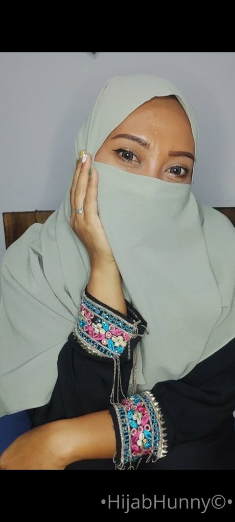 Hijabhunny Srs Bilder