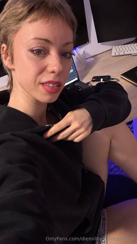 Diemilitanteveganerin freie pornostar fotos