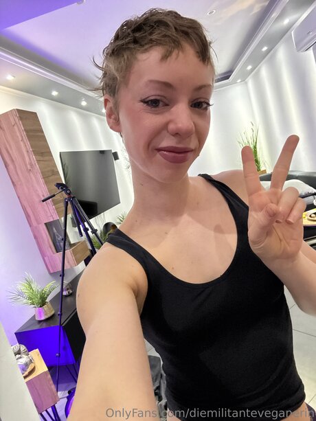 Diemilitanteveganerin xxx hd foto