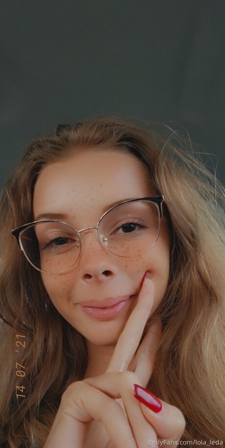 schlanke milf-onlyfans hübsche akt galerie