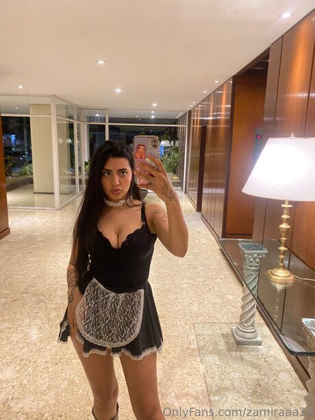 Zamiraaa22 nackt akt bild