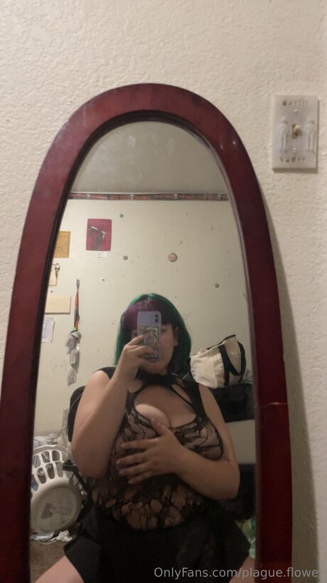 Plague Flower exklusive sex foto