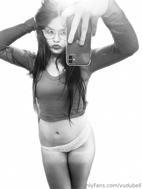 Vudubell model sex fotos