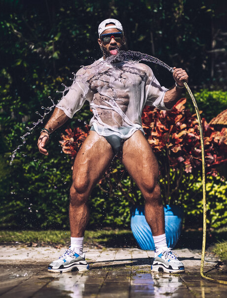 Thelv akt pornostar fotos