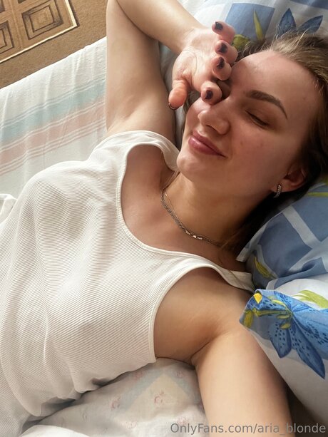 Aria Blonde beste exklusive archiv