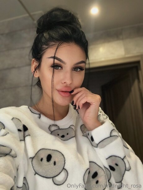 Midnight Rosa porno exklusive foto
