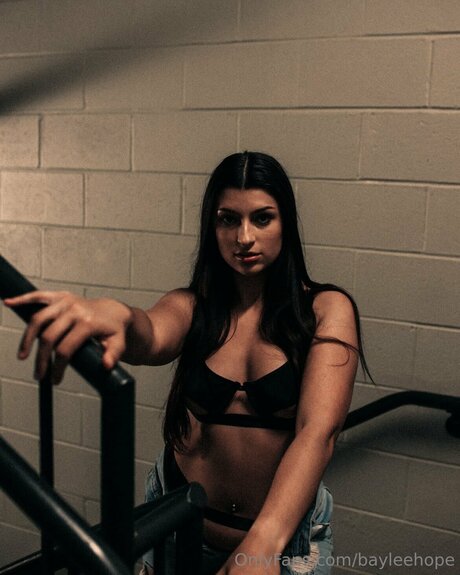 Bayleehope kostenlose porno bild