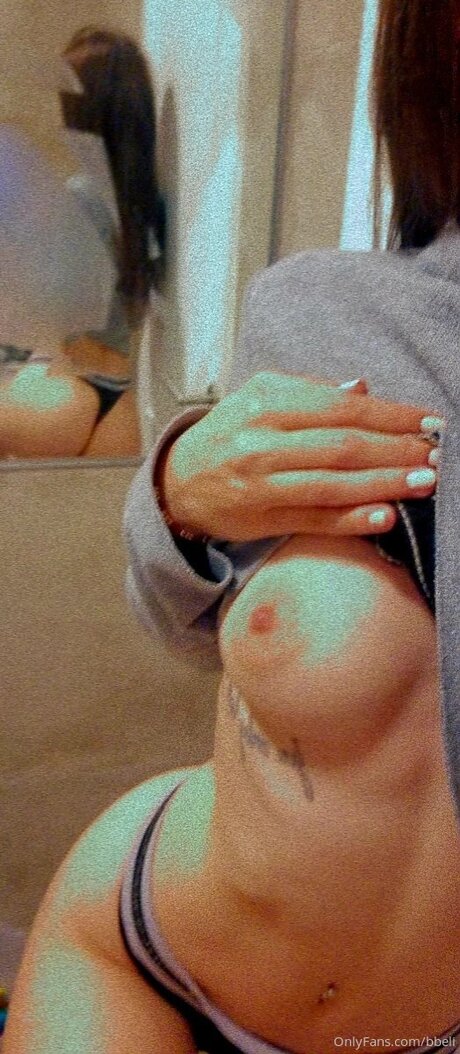 Cccbeliw erotische akt foto