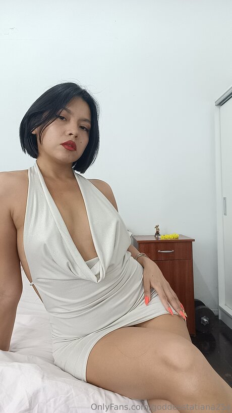 Goddesstatiana25x schöne nackt fotos