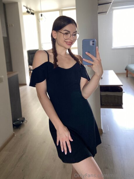 Miamolito exklusive nackt foto