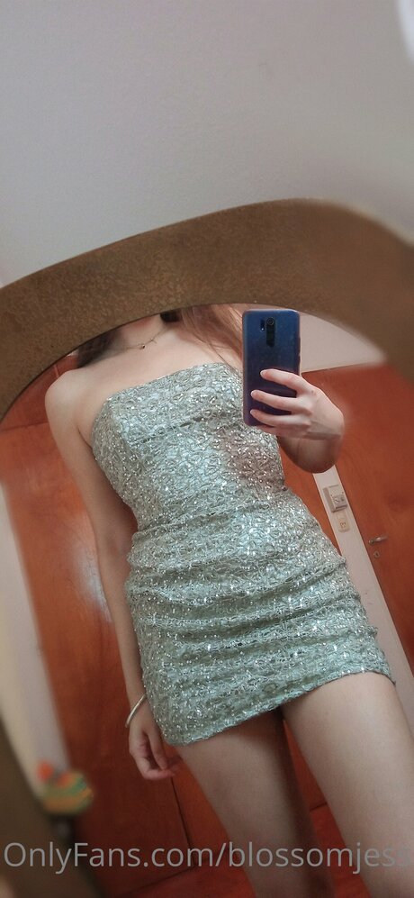 Blossomjess nacktheit erotische fotos