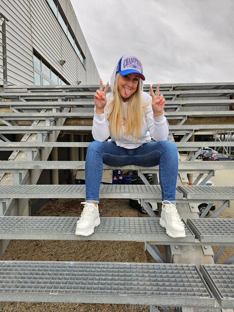 Moniquexo model pornografische bild