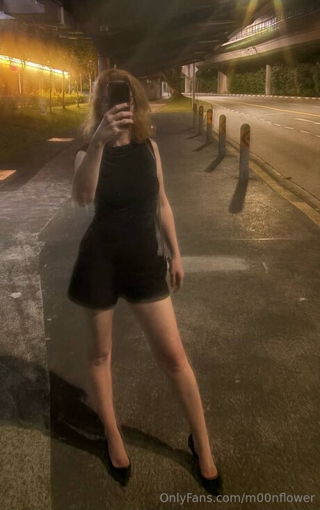 M00nflower heiße nackte galerie