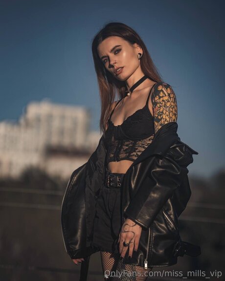 Miss Mills Vip heiße pornographische galerien