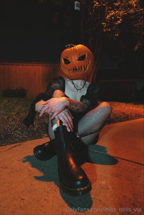 Miss Mills Vip kostenlose schöne galerie