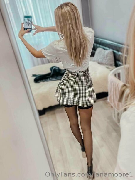 Lanamoore1 schöne schöne fotos