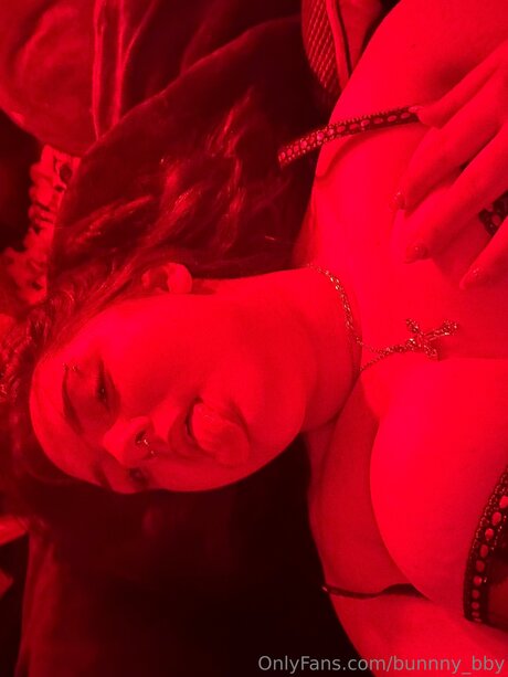 Bunnny Bby nacktheit schöne galerien