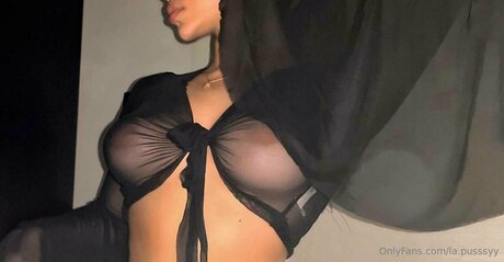 La Pusssyy schöne bild