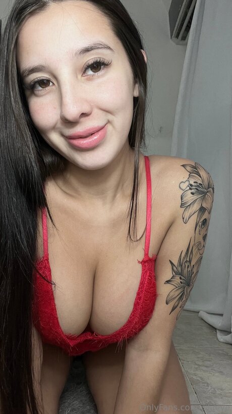 U219442991 porno pornostar bilder