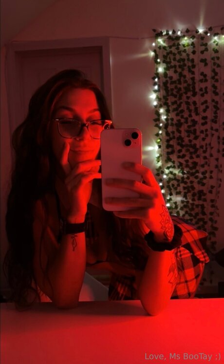 Msbootay erotische freie fotos