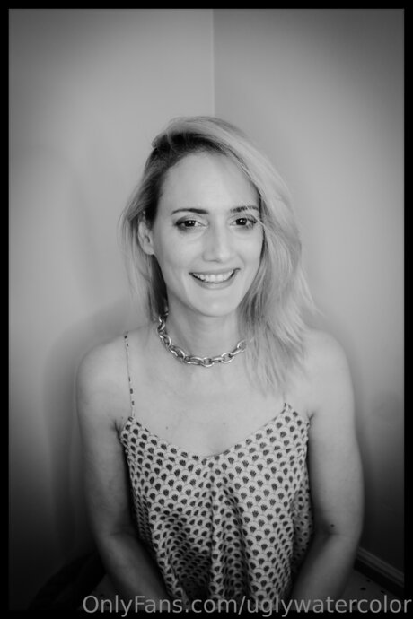 Uglywatercolor xxx exklusive bilder