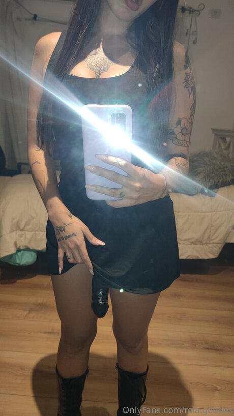 Mia Goddes nacktheit exklusive bilder