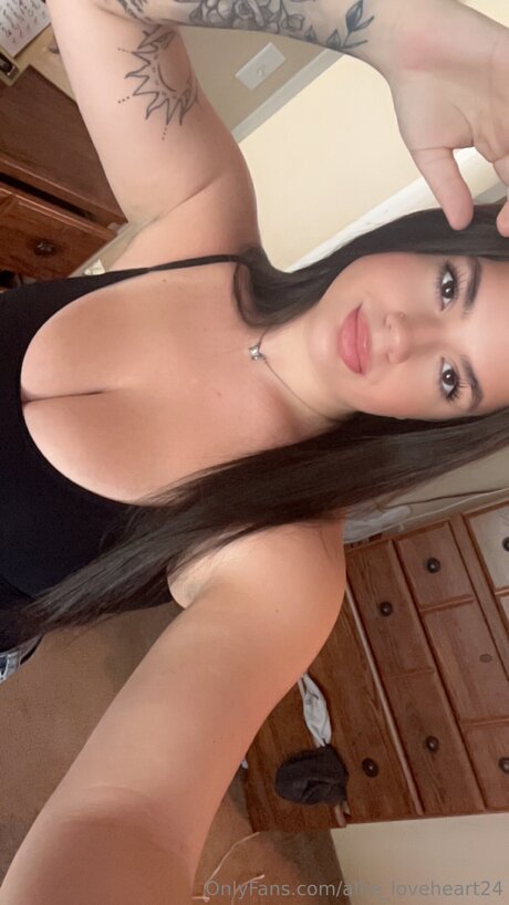 Allie Loveheart24 erwachsene archiv