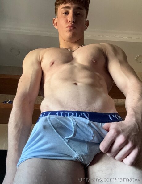 Halfnatyy kostenlose nackte galerie