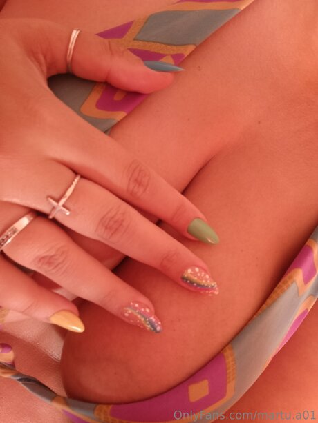 Martu A01 xxx pornostar foto