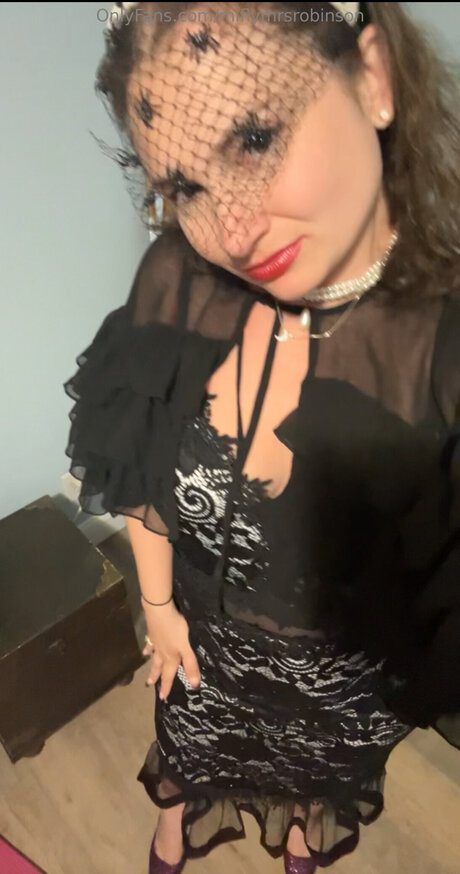 Miflymrsrobinson exklusive pornografische bild