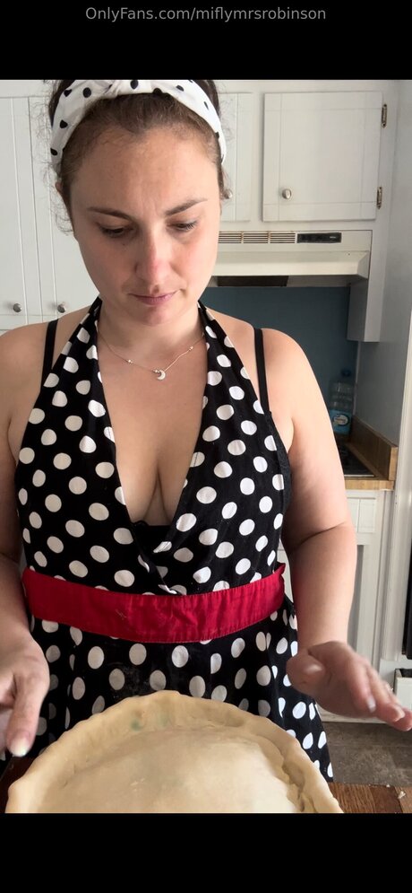 Miflymrsrobinson erwachsene nackt archiv