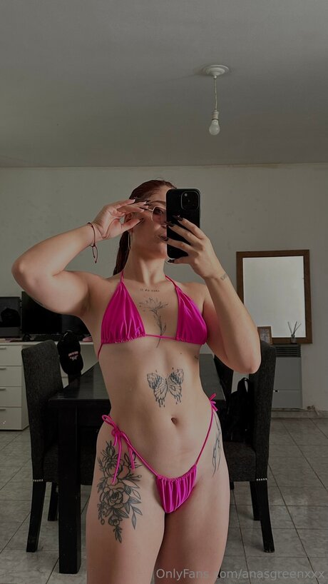 Anasgreenxxx model sexy bild