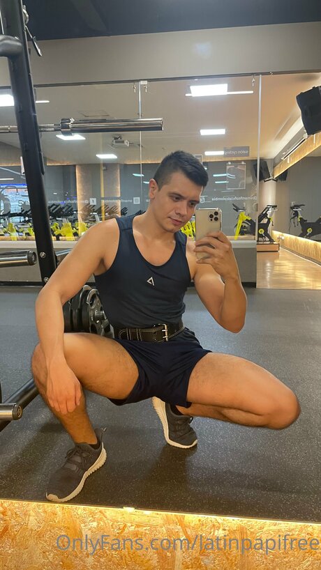 Latinpapifree nackt heiße fotos