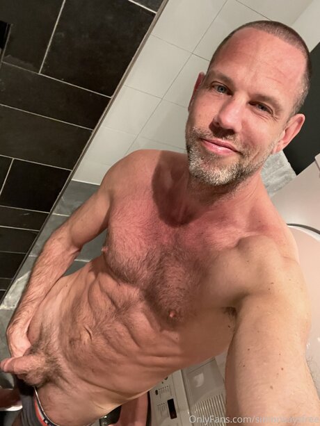 Simonsaysfree model xxx bilder