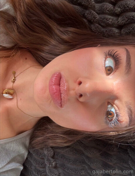 Gajabertolin exklusive akt foto